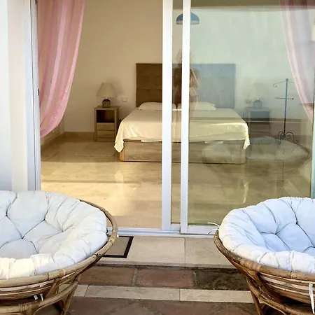 アパート Duplex-penthouse With Stunning Panoramic View マルベーリャ