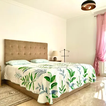 Duplex-penthouse With Stunning Panoramic View *