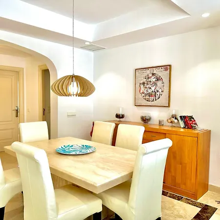 Apartment Duplex-penthouse With Stunning Panoramic View Marbella