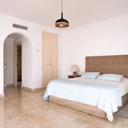 아파트 Duplex-penthouse With Stunning Panoramic View *