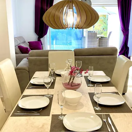 Duplex-penthouse With Stunning Panoramic View Apartman