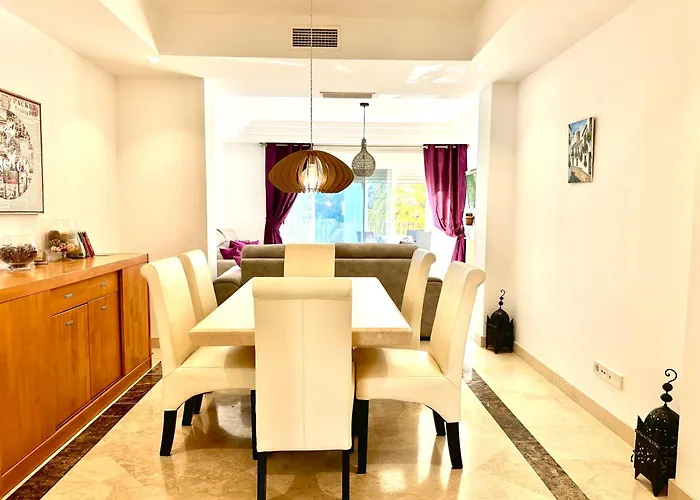 Daire Duplex-penthouse With Stunning Panoramic View Marbella